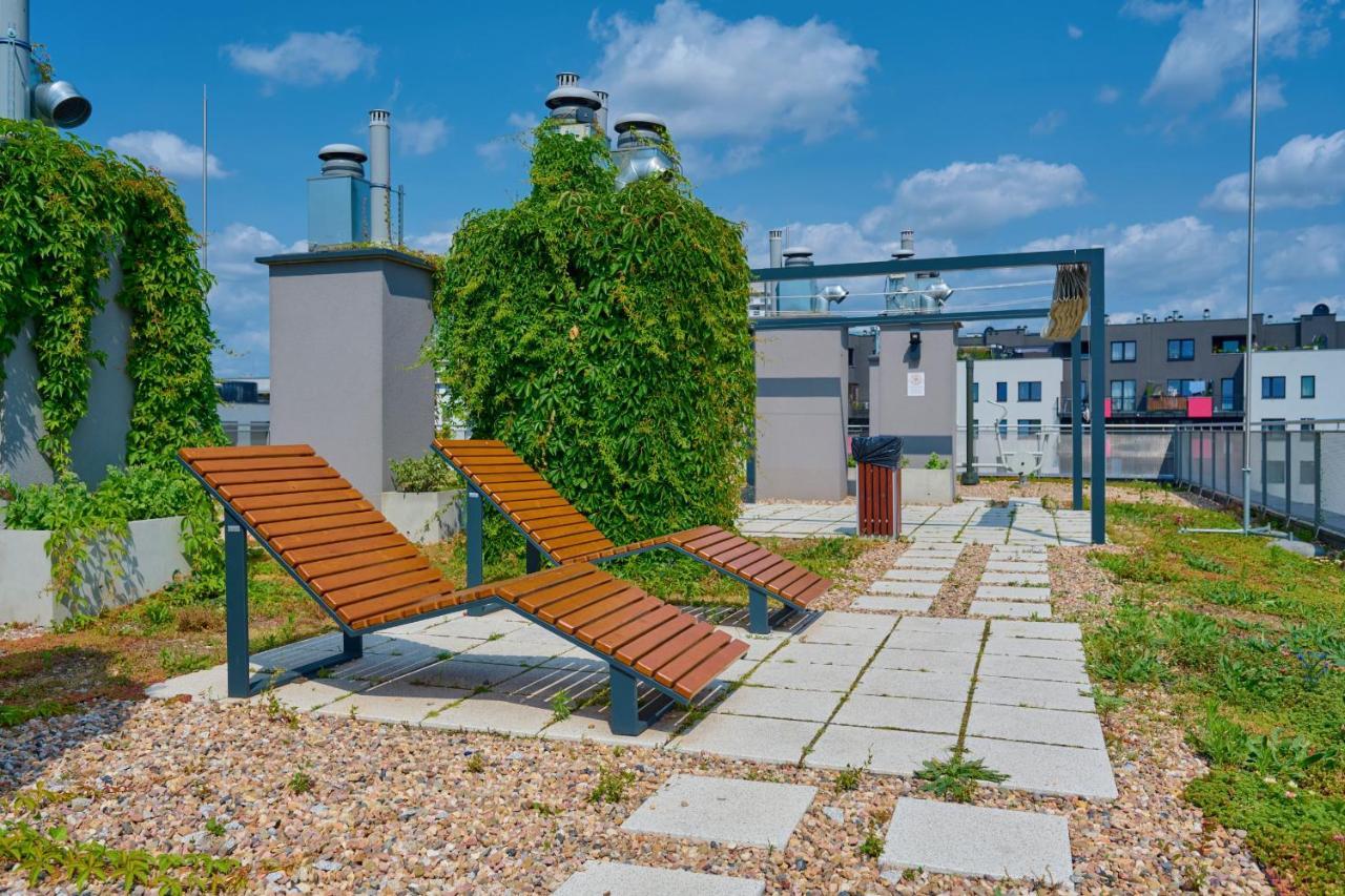 Spacious Apartment With Balcony Near The Slavic Hill Wroclaw By Renters Prestige المظهر الخارجي الصورة